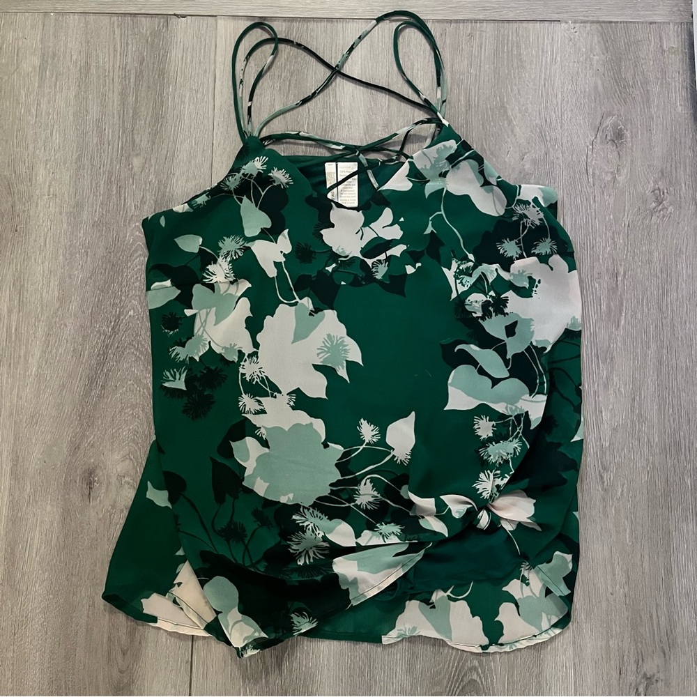 Japna Woman’s Floral Thin Strap Camisole Top Size Medium With Open Back